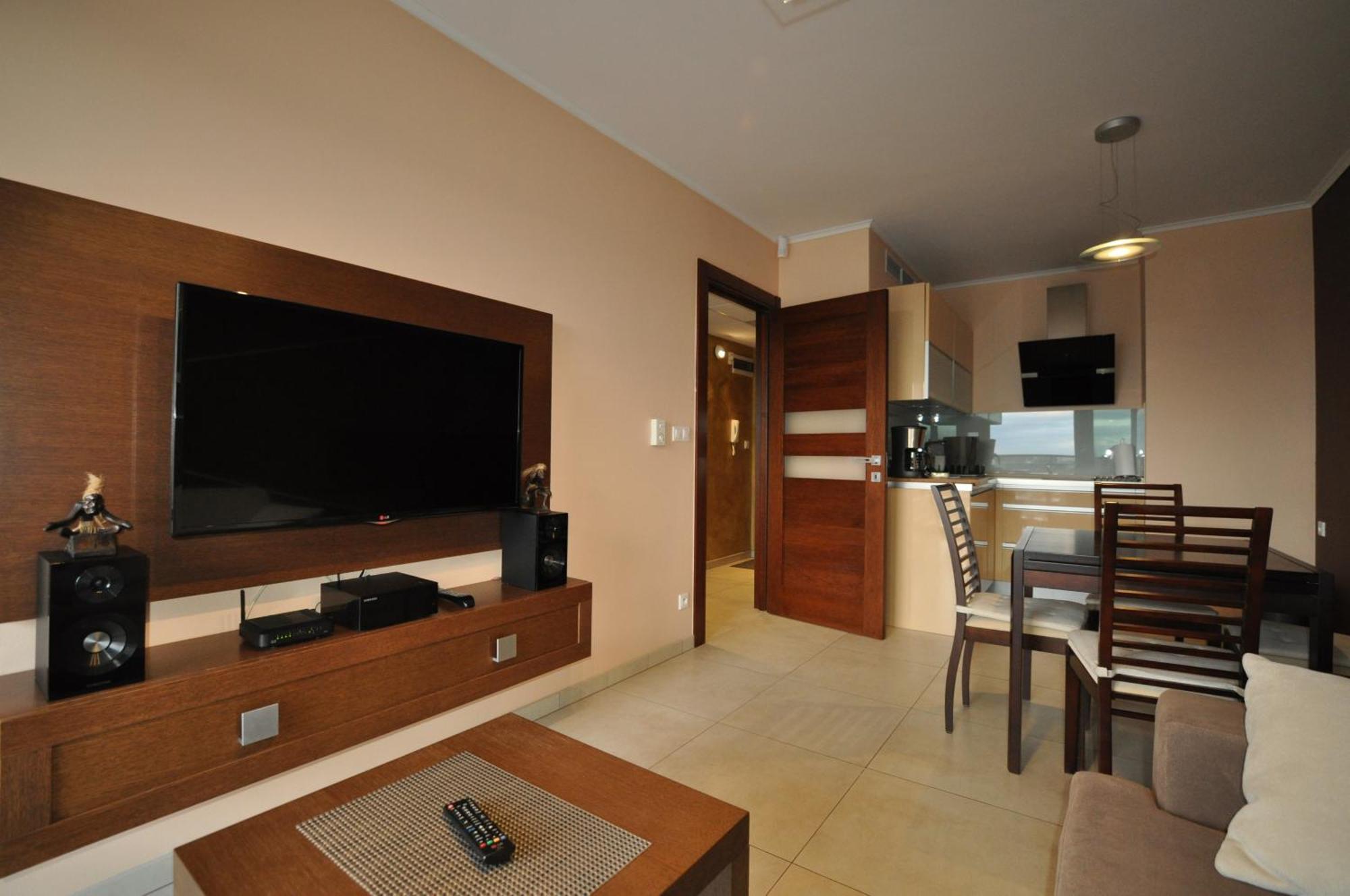 Promenada28Pl - Apartamenty Z Widokiem Na Morze 미엥지즈드로예 객실 사진